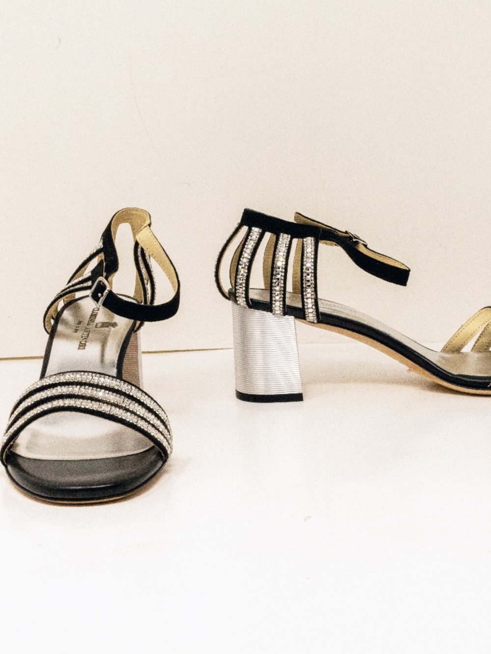 NEW Clorinda Antinori Leather Jewel Embellished Silver Black Block Heel Shoes 9